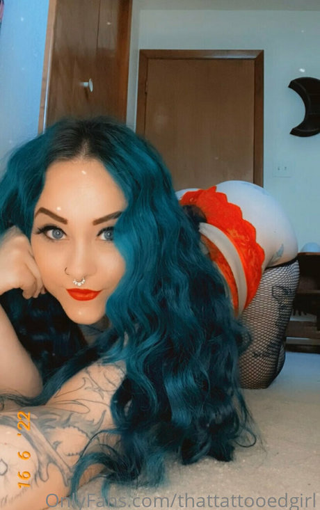 thattattooedgirl hot model image