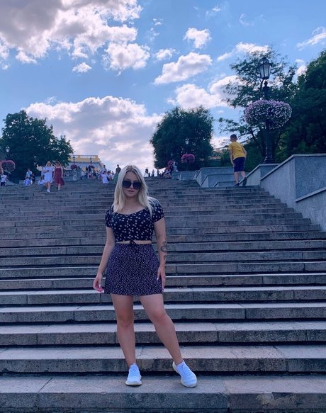 mari lovee free star galleries