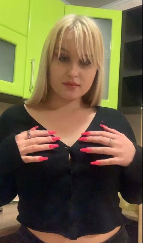 mari lovee free star perfect picture