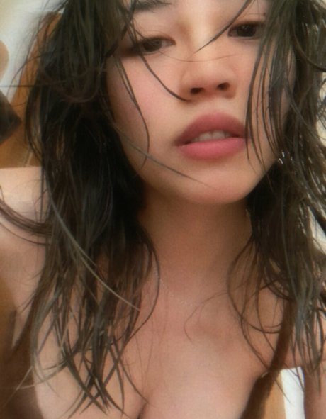 Xktie sexy star images