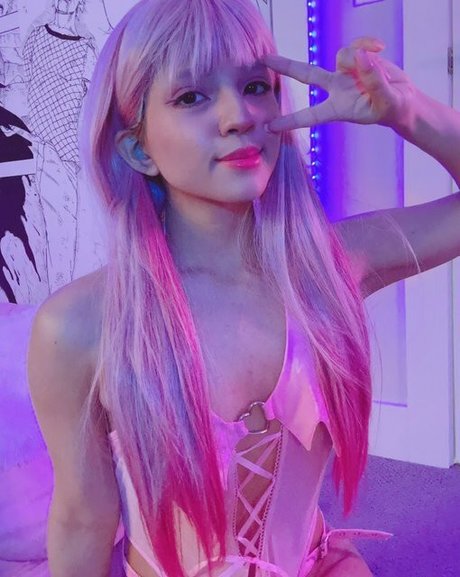 EdenTheFairy star nude gallery