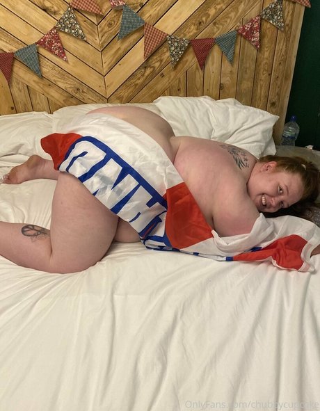 chubbycupcake model hot pics