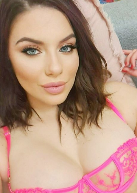 LittleMissTrish free actress picture