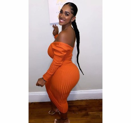 Sophie Likosky perfect star pics