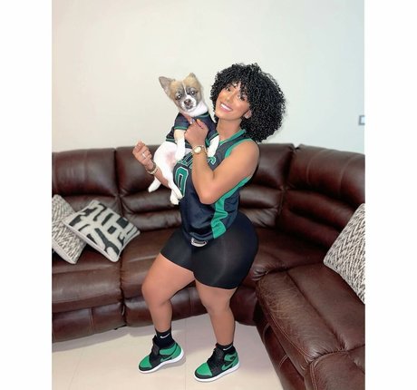 Sophie Likosky beautiful model picture