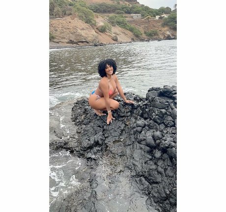 Sophie Likosky pornstar exclusive photos