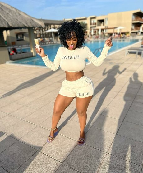 Sophie Likosky nude star photo