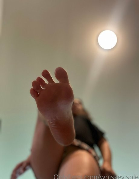 whiskey sole hot star pic