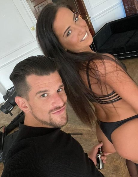 lara lee exclusive model photos