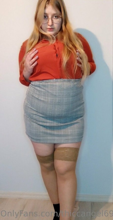 thiccangel69 erotic actress img