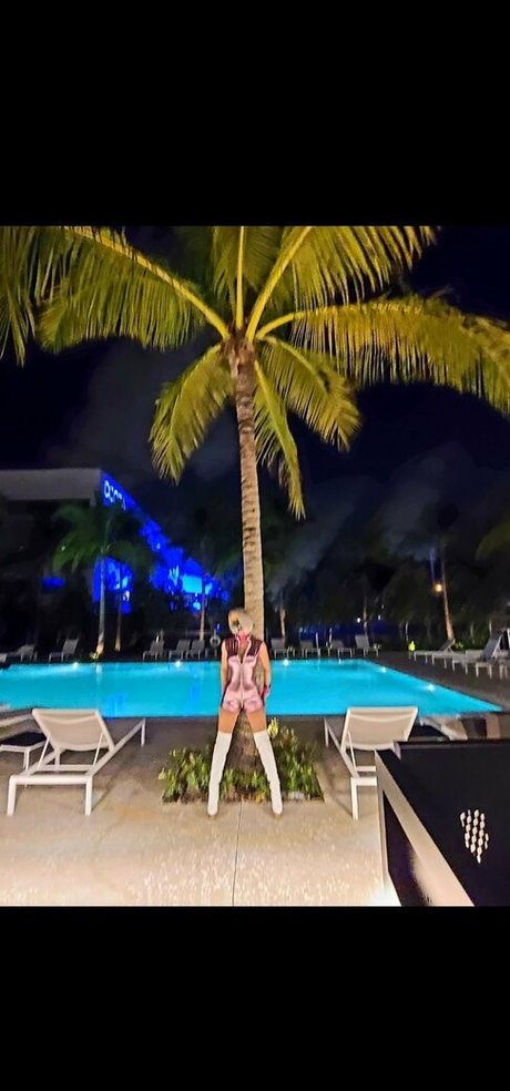 hotcassandraxxx star erotic image