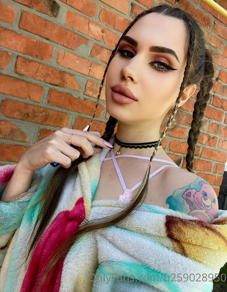 nicole callme profile pic