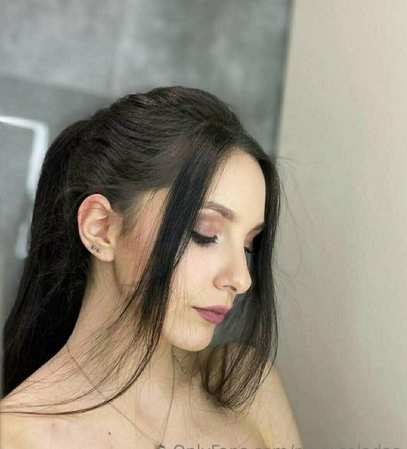 pina coladaa pretty pornstar pictures