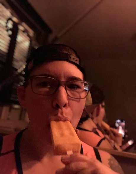 butchdaddypump erotic model picture