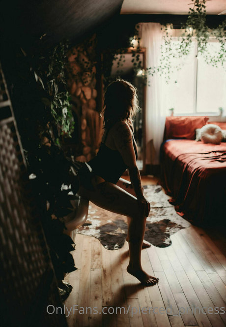 pierced princess xxx pornstar archive