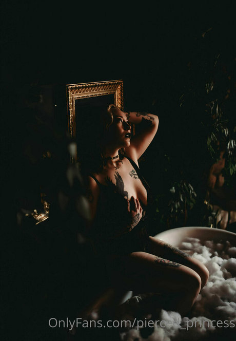 pierced princess high quality pornstar pictures