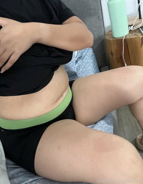 ThickAzn model pornographic image