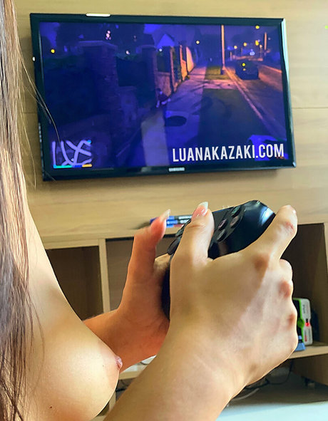 kazakiluana sexy model images