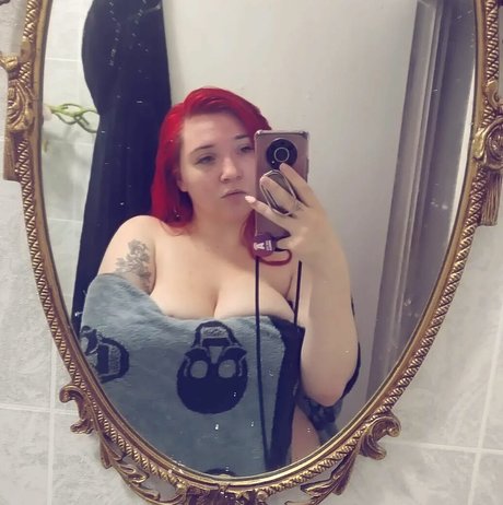 Ariel Vanderberg model beautiful images