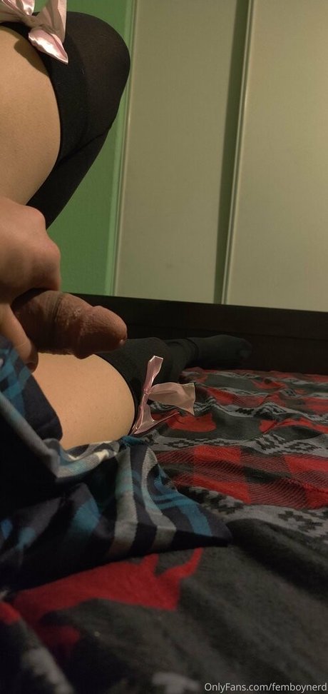 femboynerd star best photo