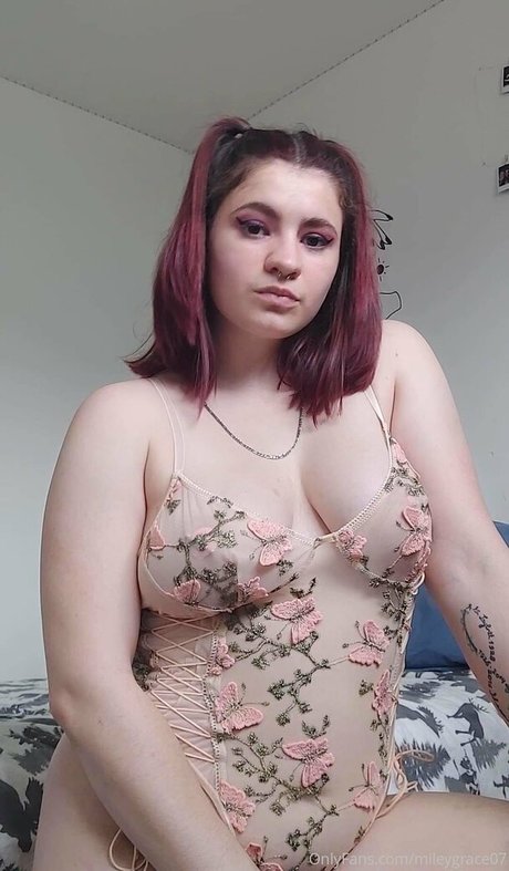 mileygrace07 porn model img