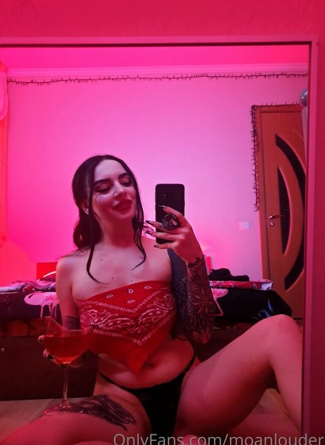 moanlouder star sex archive