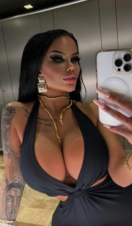 enisesudeofficial pretty pornstar galleries