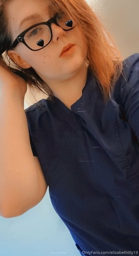 elizabethlily19 erotic star gallery
