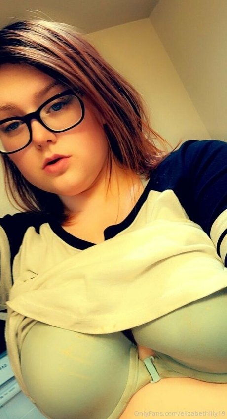 elizabethlily19 model art gallery