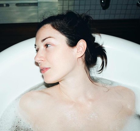 Jessica Stoyadinovich pretty pornstar images