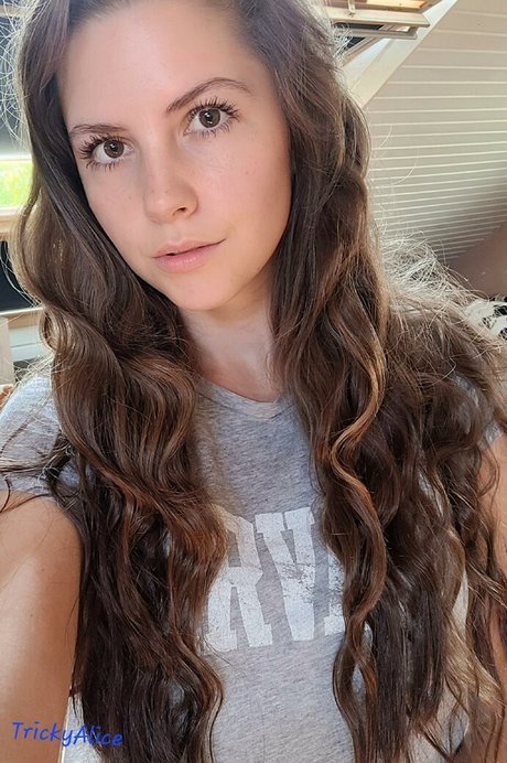 Trickyalice6 profile pic