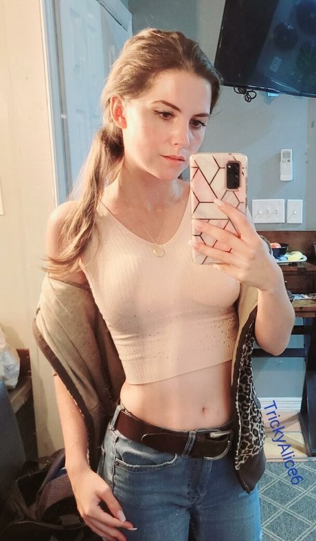 Trickyalice6 pornstar xxx img