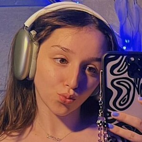 kris10zwrld sex star images