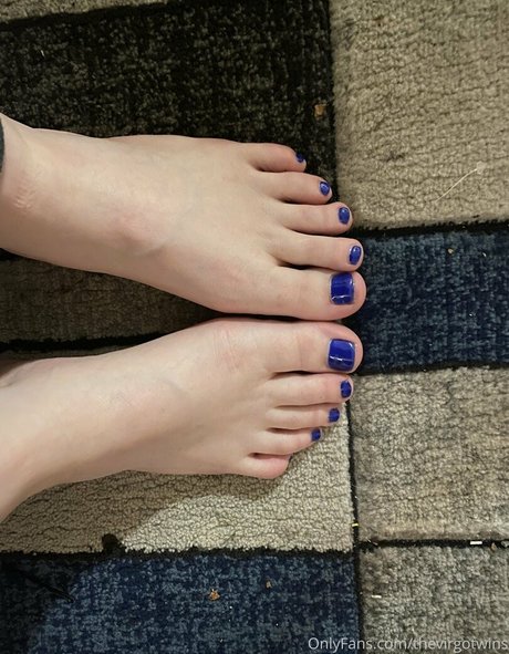 thevirgotwins model nice photo