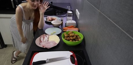 LittleBee hot actress gallery