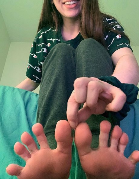 tastytaurustoes erotic model pictures