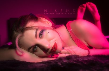 tastytaurustoes high quality model photo