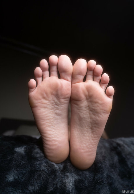 tastytaurustoes pretty star picture