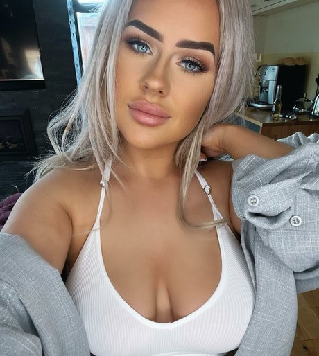 Rosie Rendell pornstar nude gallery