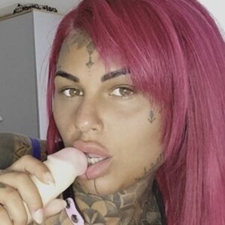 Sian Keela hot star pics