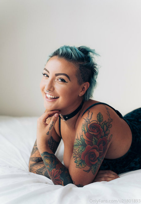 lunalynn26 pornstar art gallery