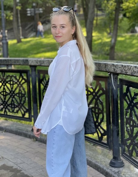 little virginnn hot model picture