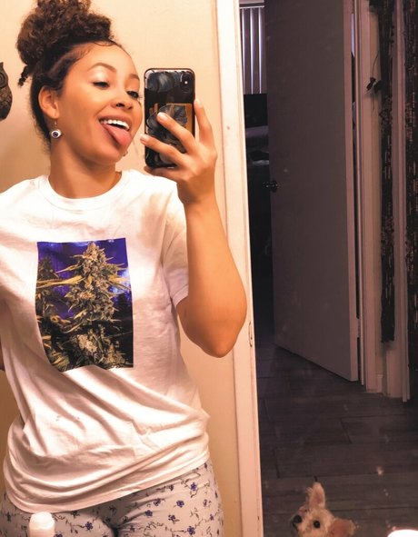 Bobbi dean nudes model archive