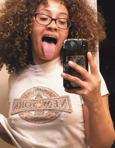 Bobbi dean pretty actress pics