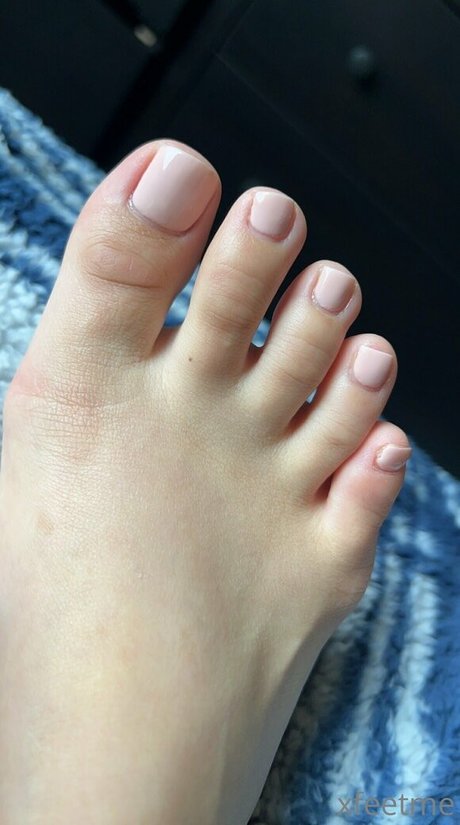 xfeetme pornographic actress pics