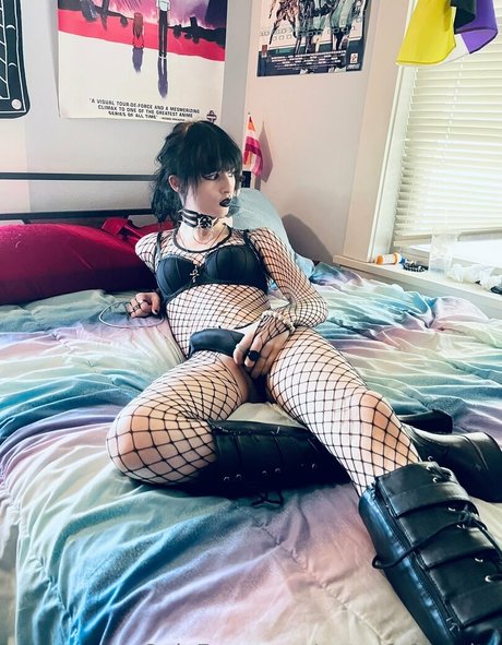 notsafeforspite star pic