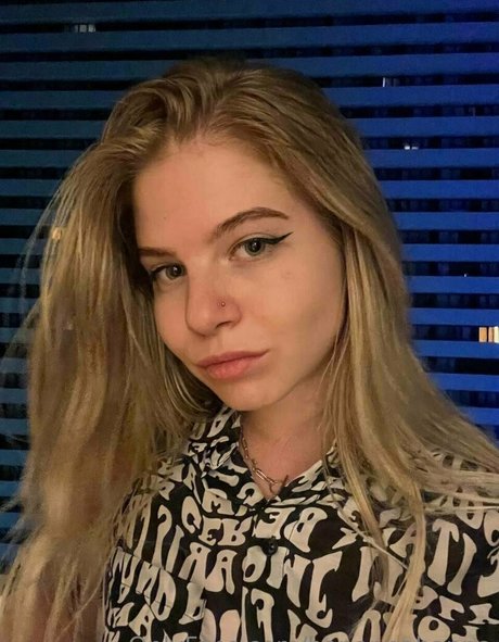 banannahanna beautiful pornstar img