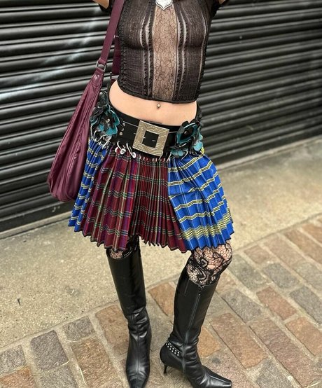 Lara Adkins star xxx archive