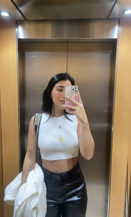 Daniela Barranco pretty model archive