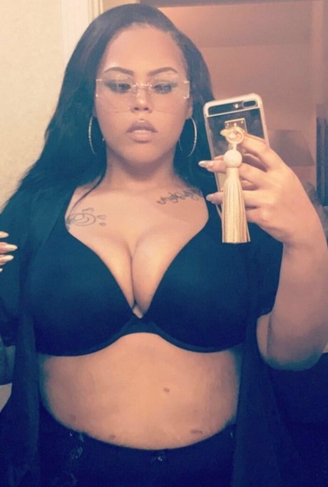 ayannacharelle nude actress photo